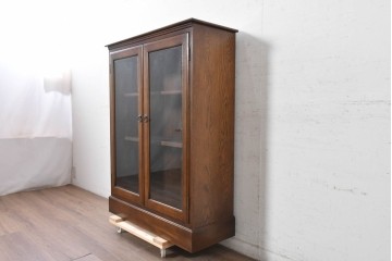 中古　横浜クラシック家具　ノックオンウッド(knockonwood)　オーク材　端正な佇まいのブックケース　(R-091118)