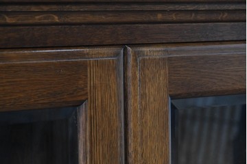 中古　横浜クラシック家具　ノックオンウッド(knockonwood)　オーク材　端正な佇まいのブックケース　(R-091118)