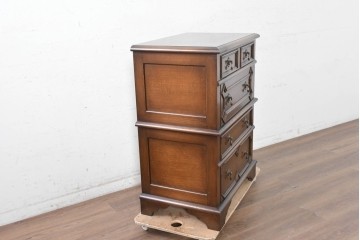 中古　横浜クラシック家具　ノックオンウッド(knockonwood)　凝ったデザインのジャコビアンチェスト　(R-091119)