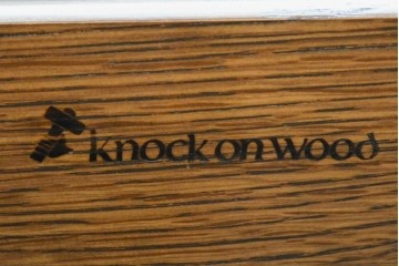 中古　横浜クラシック家具　ノックオンウッド(knockonwood)　凝ったデザインのジャコビアンチェスト　(R-091119)