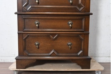中古　横浜クラシック家具　ノックオンウッド(knockonwood)　凝ったデザインのジャコビアンチェスト　(R-091119)