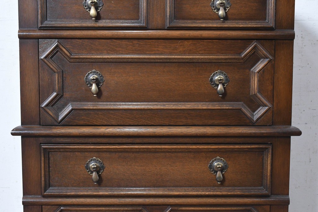 中古　横浜クラシック家具　ノックオンウッド(knockonwood)　凝ったデザインのジャコビアンチェスト　(R-091119)