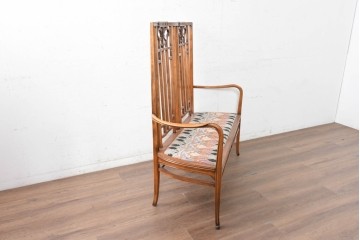中古　イタリア製　高級ブランド家具　メデア(Medea)　植物を思わせる曲線装飾が映える2人掛けベンチ　(R-091124)
