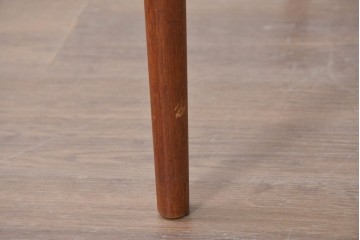 デンマークヴィンテージ　チーク材　Kai Kristiansen(カイ・クリスチャンセン)デザイン　NO.42　洗練された佇まいのアームチェア　(R-091125)