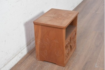 和製ヴィンテージ　日光彫り　水芭蕉の立体的な彫りが上品な小引き出し　(R-091128)