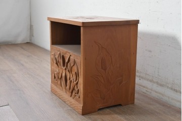 和製ヴィンテージ　日光彫り　水芭蕉の立体的な彫りが上品な小引き出し　(R-091128)