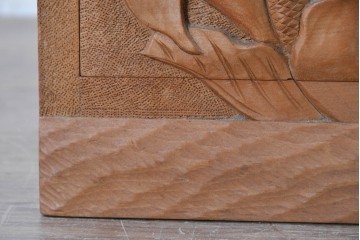 和製ヴィンテージ　日光彫り　水芭蕉の立体的な彫りが上品な小引き出し　(R-091128)