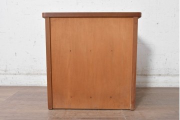 和製ヴィンテージ　日光彫り　水芭蕉の立体的な彫りが上品な小引き出し　(R-091128)