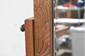 和製ヴィンテージ　日光彫り　多彩な草花の彫りを贅沢に楽しめる鏡台　(R-091136)