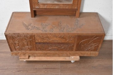 和製ヴィンテージ　日光彫り　多彩な草花の彫りを贅沢に楽しめる鏡台　(R-091136)