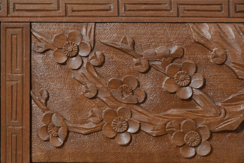 和製ヴィンテージ　日光彫り　多彩な草花の彫りを贅沢に楽しめる鏡台　(R-091136)