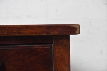 中古　国産職人手作り　樺(カバ)材　挽物脚が可愛らしい片袖机　(R-091139)