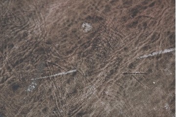 イギリスアンティーク　1930年から1940年頃　レザートップと縦溝彫りの脚が特徴のデスク　(R-091142)