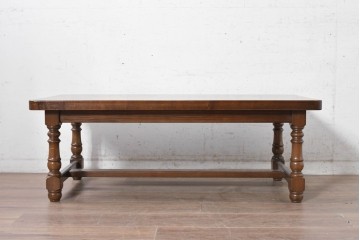 中古　横浜クラシック家具　ノックオンウッド(knockonwood)　コロニアルシリーズ　オーク無垢材　豊かな木目と挽物脚を楽しめるセンターテーブル　定価約26万円　(R-091144)