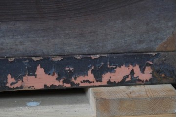和製アンティーク　明治期　前面欅(ケヤキ)材　相馬箪笥　重厚な飾り金具と木目が魅力のチェスト　(R-091159)