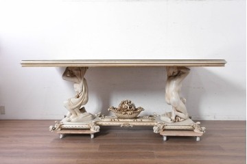 中古　イタリア製　美品　人物像と花籠装飾をあしらったガラス天板付きダイニングテーブル　(R-091161)