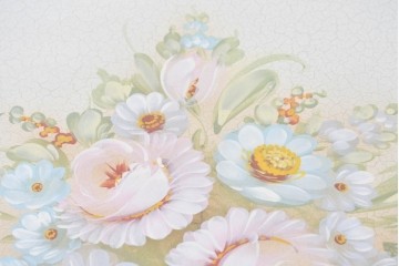 中古　イタリア製　美品　人物像と花籠装飾をあしらったガラス天板付きダイニングテーブル　(R-091161)