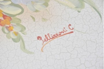 中古　イタリア製　美品　人物像と花籠装飾をあしらったガラス天板付きダイニングテーブル　(R-091161)