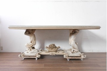 中古　イタリア製　美品　人物像と花籠装飾をあしらったガラス天板付きダイニングテーブル　(R-091161)