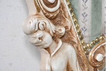 中古　イタリア製　美品　彫刻装飾が見事なストライプ張りのダイニングチェア2脚セット　(R-091163)