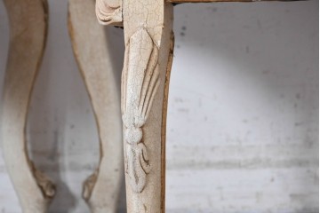中古　イタリア製　美品　彫刻装飾が見事なストライプ張りのダイニングチェア2脚セット　(R-091163)
