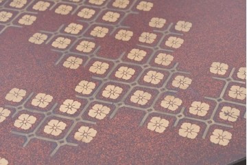 和製アンティーク　時代物　山水風景を高蒔絵で描いた風格漂う飾り棚　(R-091164)