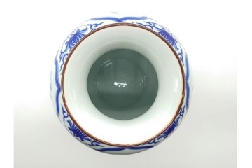 宮内庁御用達　十四代 辻常陸製　有田焼　高さ約27cm　染付　吉祥果文が上品な花瓶　共箱付き　(R-091170)