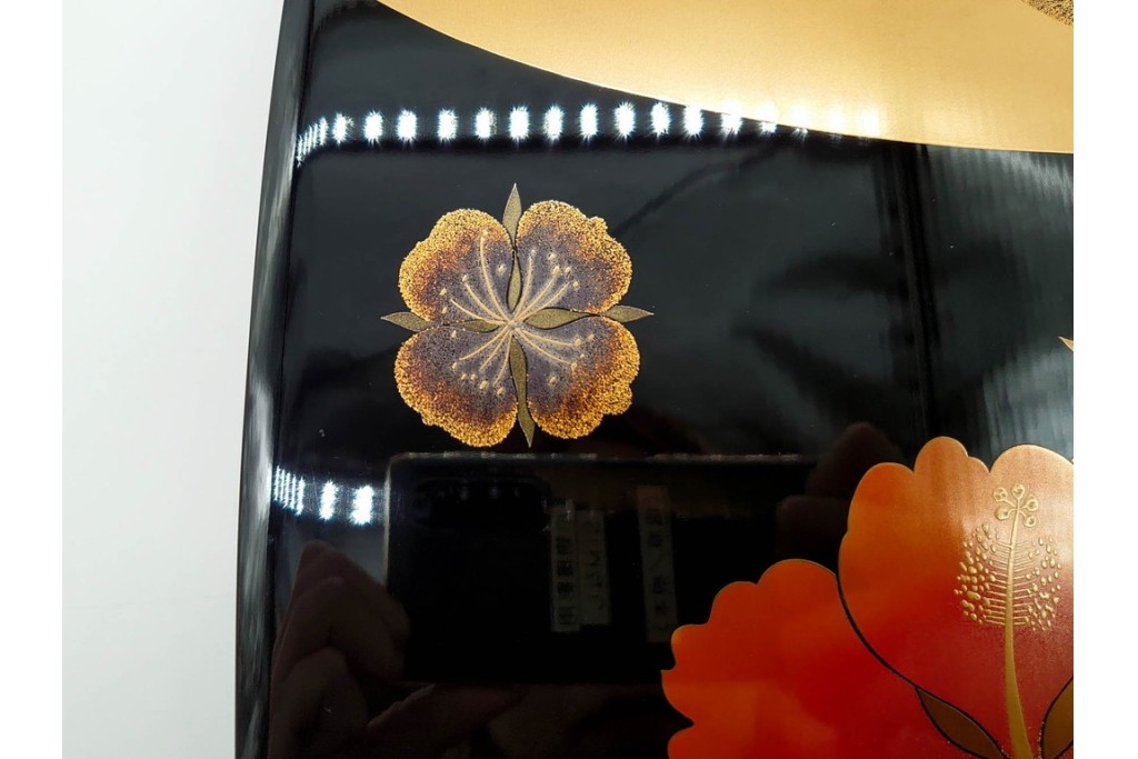 桜井一良　輪島塗　木製漆器　蒔絵で華文が描かれたあでやかな硯箱　共箱付き　(R-091173)