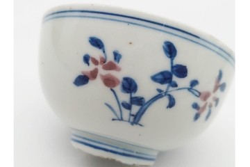 中国　古玩　大明成化年製　染付・浅紅釉　草花文を描いた茶呑茶碗5点セット　外箱付き　(R-091175)