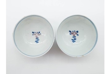 中国　古玩　大明成化年製　染付・浅紅釉　草花文を描いた茶呑茶碗5点セット　外箱付き　(R-091175)