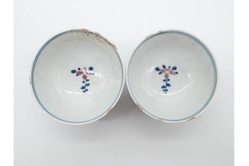 中国　古玩　大明成化年製　染付・浅紅釉　草花文を描いた茶呑茶碗5点セット　外箱付き　(R-091175)