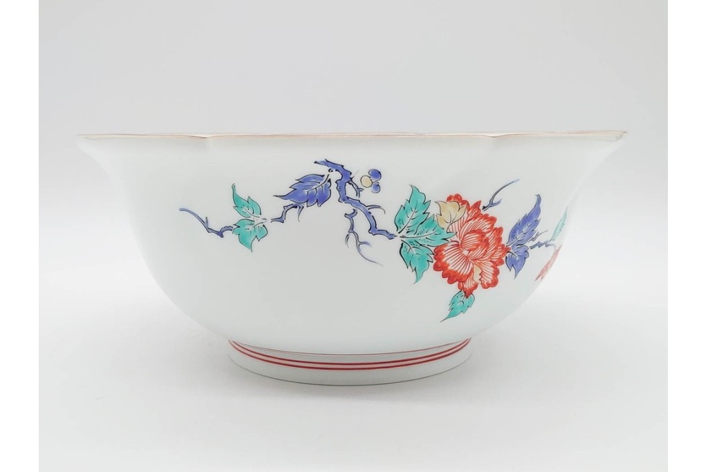 十三代 酒井田柿右衛門　有田焼　錦　牡丹文を描いた上品な菓子器　共箱付き　(R-091186)