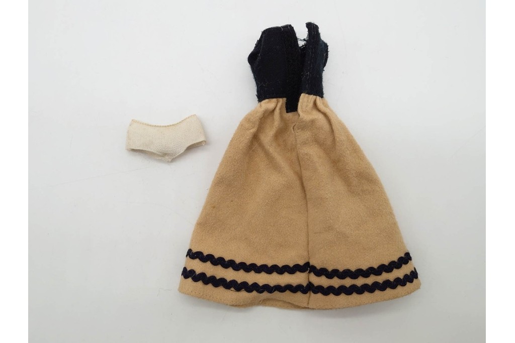 TAKARA(タカラ)　リカちゃん・ジェニー・ティモテ　人形4点と洋服や小物などまとめてセット　(R-091188)