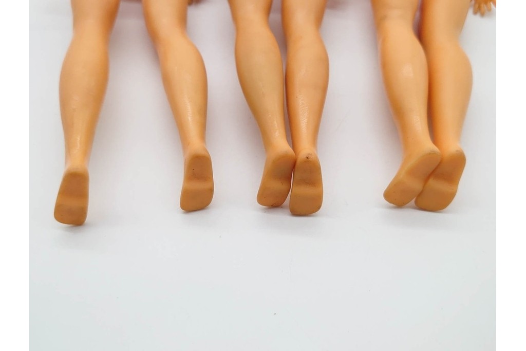 TAKARA(タカラ)・マテル社(Mattel)・中嶋製作所　リカちゃん・スカーレットちゃん・バービーなど　人形・服・小物・空箱まとめてセット　(R-091189)