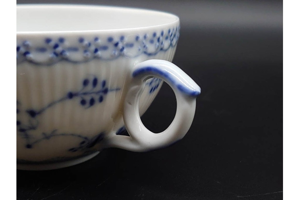 デンマーク製　ROYAL COPENHAGEN(ロイヤルコペンハーゲン)　ブルーフルーテッド　ハーフレース　ティーカップ&ソーサー6客セット　定価(6客合計)17万8200円　(R-091190)