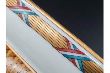 フランス　HERMES(エルメス)　珍しい柄!　気品漂うアッシュトレイ　(R-091192)