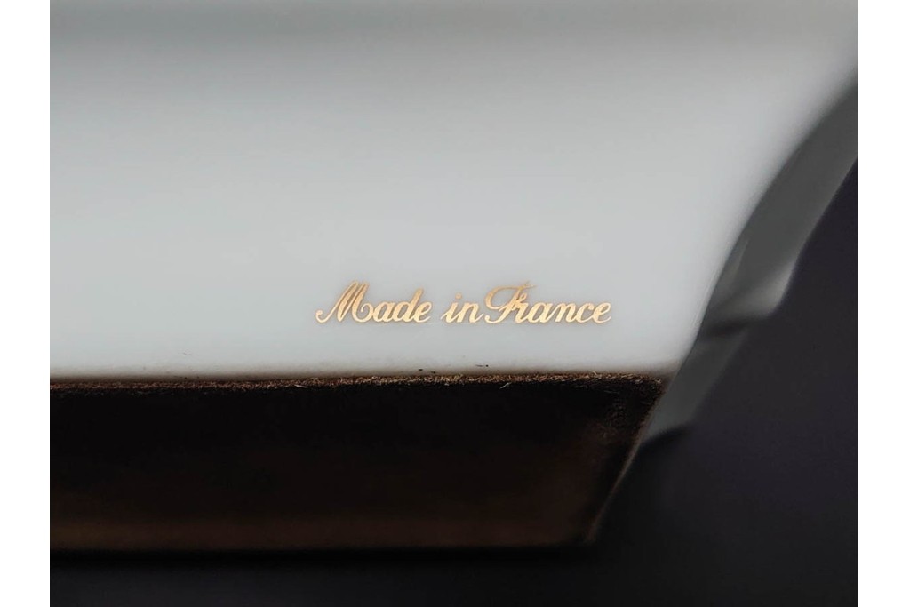 フランス　HERMES(エルメス)　珍しい柄!　気品漂うアッシュトレイ　(R-091192)