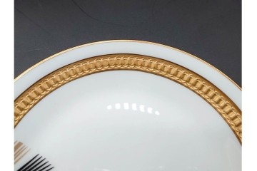 大倉陶園(OKURA/OAC)　碗皿ごよみ12ヶ月　松(睦月)　伸びやかな松葉文と金彩が目を引くカップ&ソーサー　外箱付き　(R-091195)
