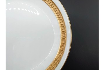大倉陶園(OKURA/OAC)　碗皿ごよみ12ヶ月　松(睦月)　伸びやかな松葉文と金彩が目を引くカップ&ソーサー　外箱付き　(R-091195)