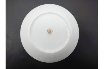 大倉陶園(OKURA/OAC)　碗皿ごよみ12ヶ月　松(睦月)　伸びやかな松葉文と金彩が目を引くカップ&ソーサー　外箱付き　(R-091195)