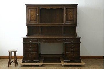 中古　横浜クラシック家具　ノックオンウッド(knockonwood)　ナラ材　収納力に優れた重厚なハッチトップ(上棚)付き両袖デスク　定価約100万円　(R-091202)