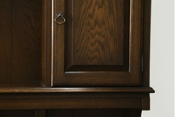 中古　横浜クラシック家具　ノックオンウッド(knockonwood)　ナラ材　収納力に優れた重厚なハッチトップ(上棚)付き両袖デスク　定価約100万円　(R-091202)