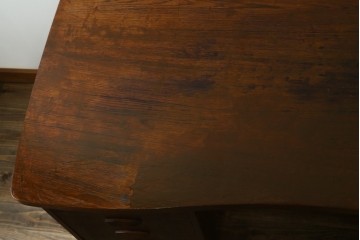 デンマークヴィンテージ　Kai Kristiansen(カイ・クリスチャンセン)　ローズウッド材　model.54　 キドニー　洗練されたフォルムが魅力のデスク　(R-091204)
