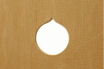 中古　美品　職人手作りの国産品　檜(ヒノキ)材　美しい柾目を生かした大型ガラスケース　(R-091205)