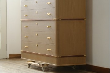 中古　高級品　大阪泉州桐箪笥の名門・初音の総桐箪笥　田中家具製作所　総桐の衣装箪笥　定価約250万円　(R-091206)