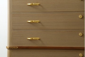 中古　高級品　大阪泉州桐箪笥の名門・初音の総桐箪笥　田中家具製作所　総桐の衣装箪笥　定価約250万円　(R-091206)