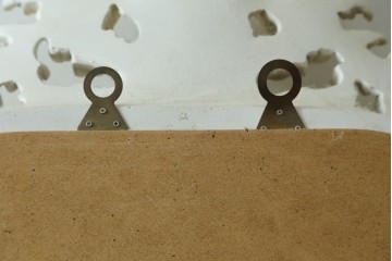 中古　美品　イタリア高級家具　SILIK(シリック)　花や葉を立体的にあしらった優美な三面鏡　(R-091208)