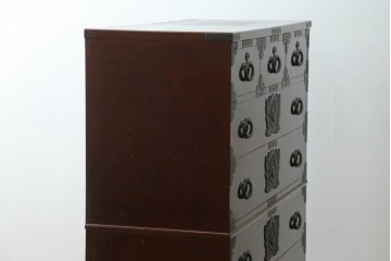 中古　美品　希少な廃番品!!　田中家具　欅(ケヤキ)材　存在感ある飾り金具をあしらった二本松欅箪笥　(R-091210)