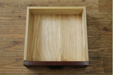 中古　美品　希少な廃番品!!　二本松工藝館　田中家具　55民芸飾棚　重厚な金具使いのサイドボード　(R-091211)