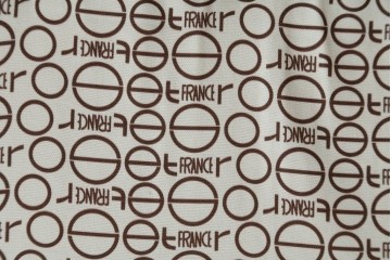 中古　美品　フランス　ligne roset(リーン・ロゼ)　ROSETTOGO(ロゼトーゴ)　淡いブルーとふっくらとしたフォルムが特徴的なパフ　(R-091213)